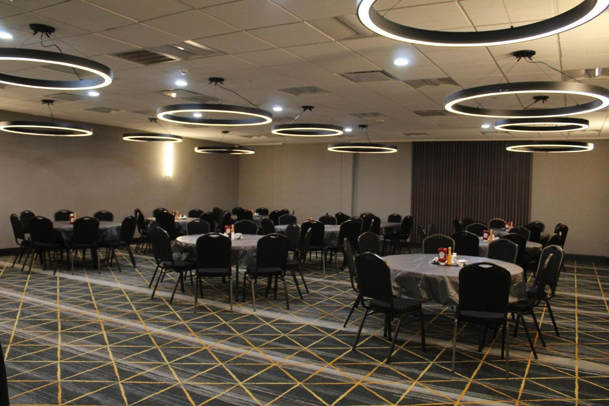 Holiday Inn Dallas Market Ctr Love Field By Ihg Екстериор снимка