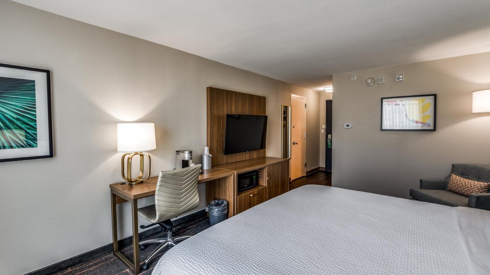 Holiday Inn Dallas Market Ctr Love Field By Ihg Екстериор снимка