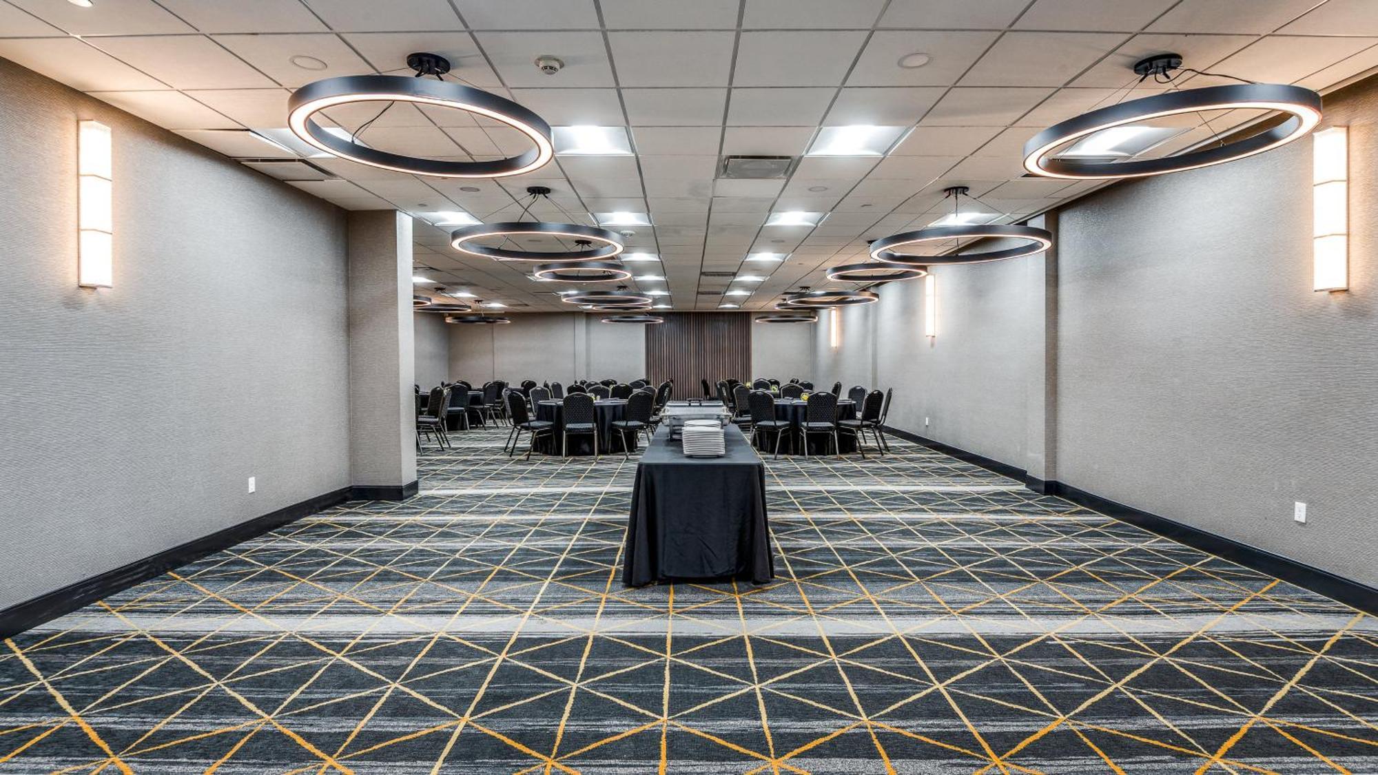 Holiday Inn Dallas Market Ctr Love Field By Ihg Екстериор снимка